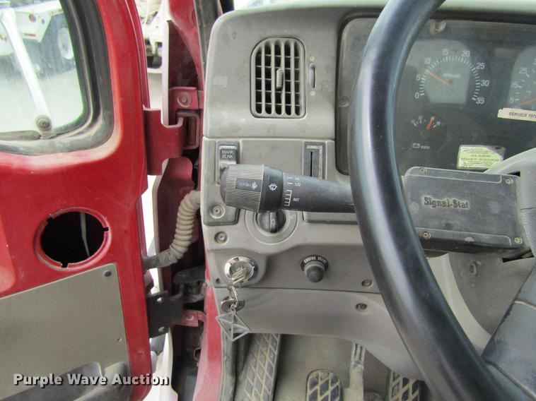 image for item DF3820 2000 Sterling L9500 ready mix truck