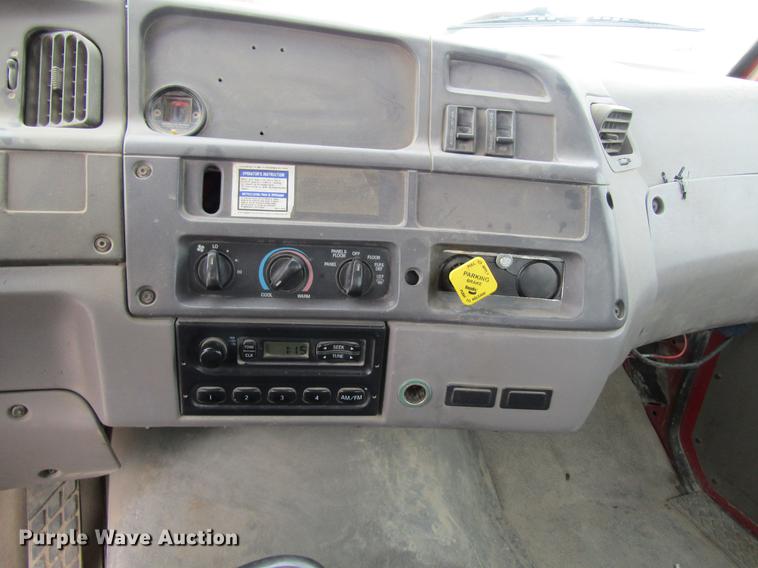 image for item DF3820 2000 Sterling L9500 ready mix truck