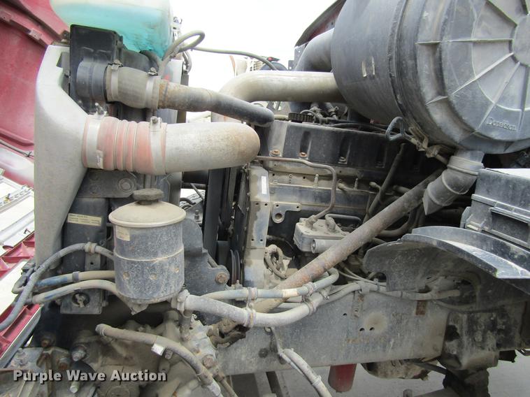 image for item DF3820 2000 Sterling L9500 ready mix truck