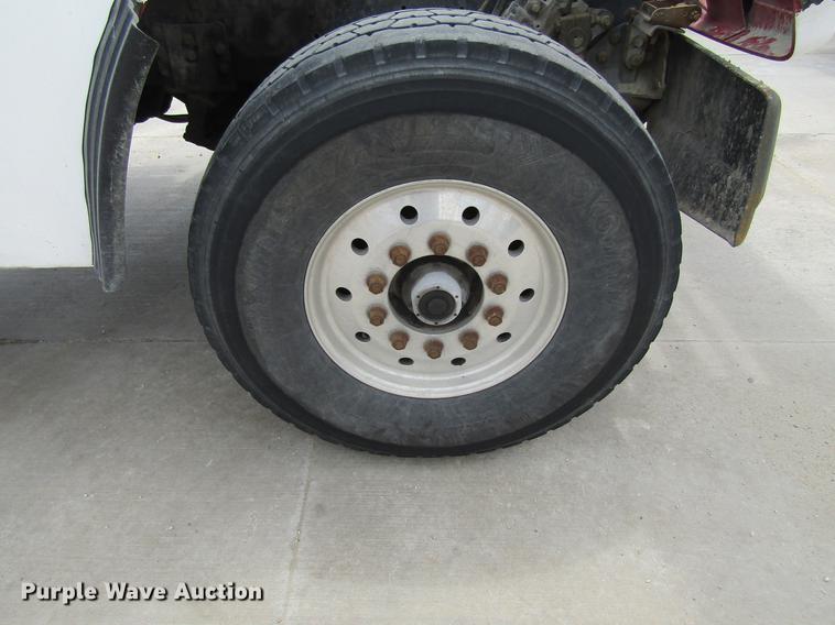 image for item DF3820 2000 Sterling L9500 ready mix truck