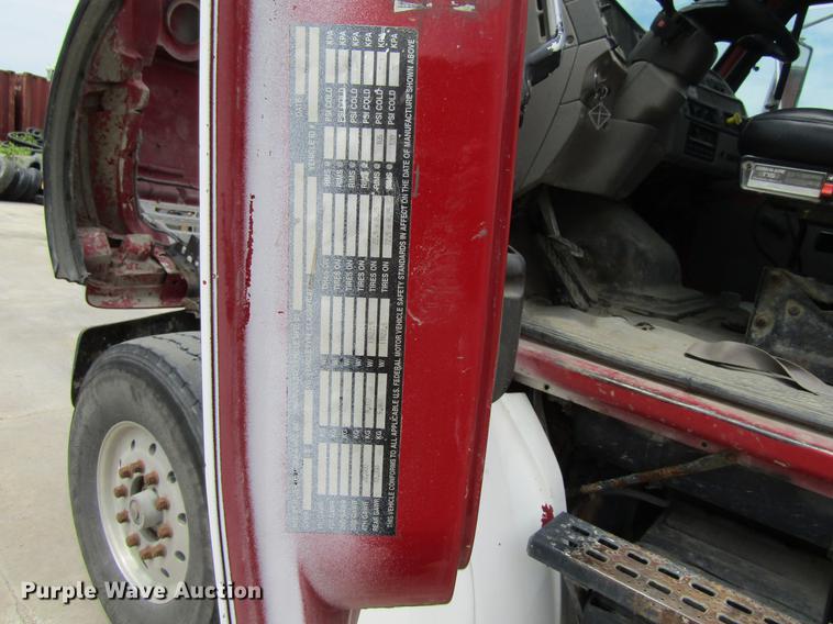 image for item DF3820 2000 Sterling L9500 ready mix truck