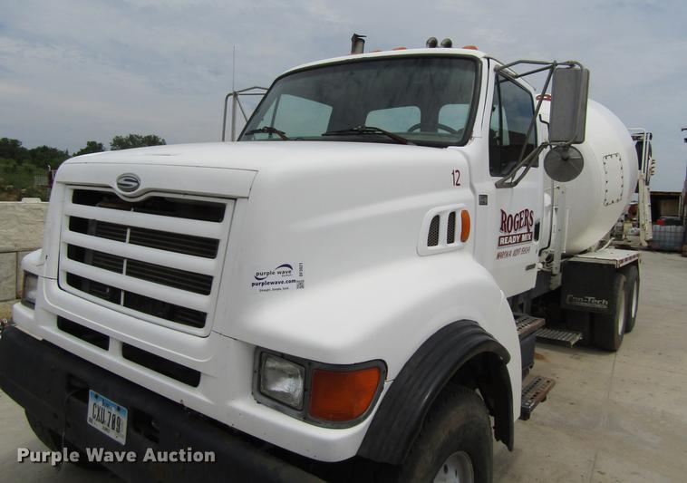 image for item DF3821 2000 Sterling L9500 ready mix truck