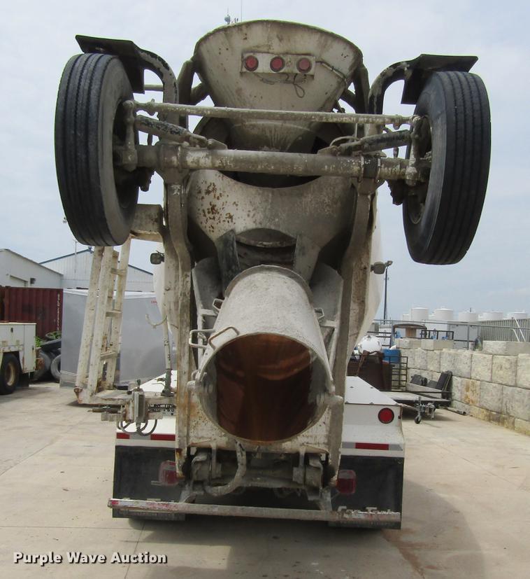 image for item DF3821 2000 Sterling L9500 ready mix truck