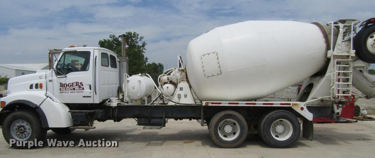 image for item DF3821 2000 Sterling L9500 ready mix truck