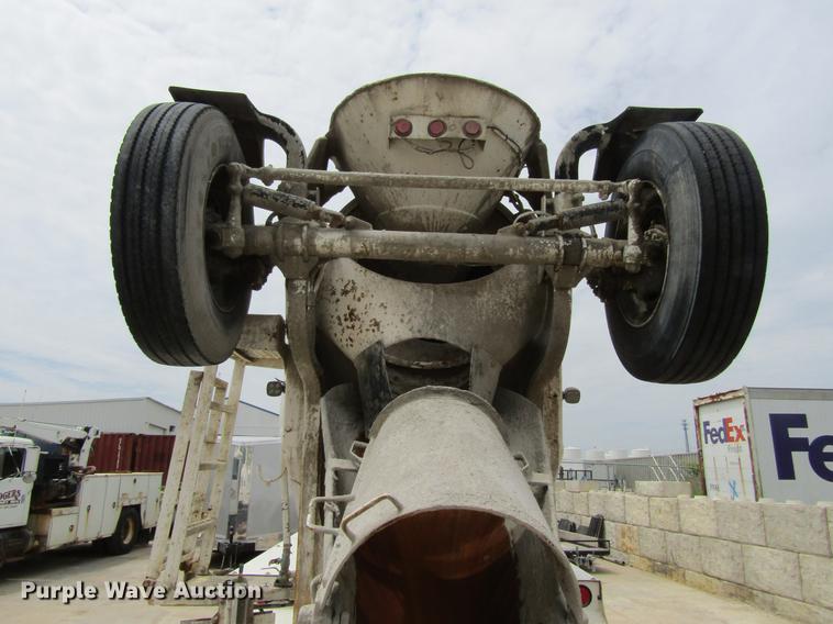 image for item DF3821 2000 Sterling L9500 ready mix truck