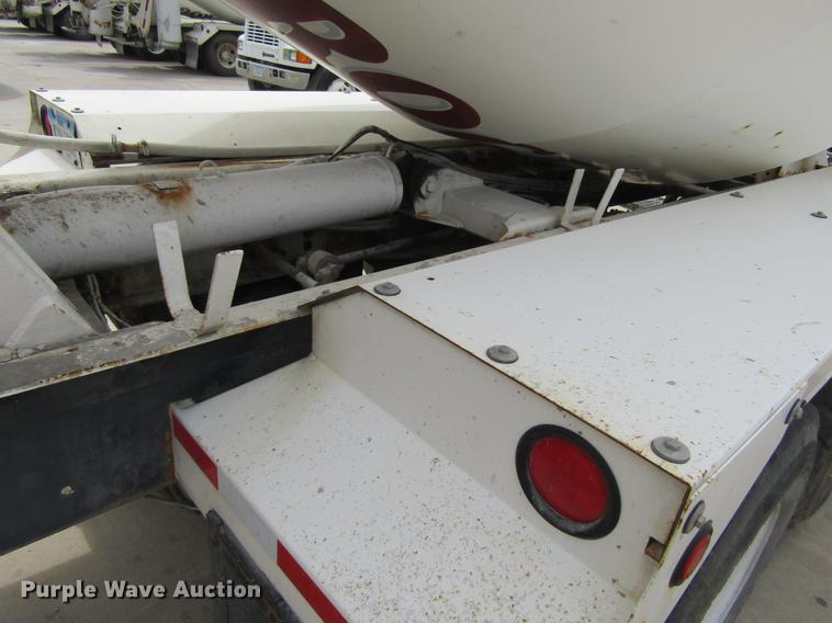 image for item DF3821 2000 Sterling L9500 ready mix truck