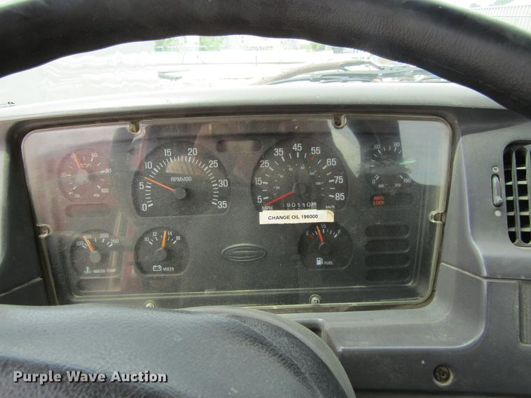 image for item DF3821 2000 Sterling L9500 ready mix truck