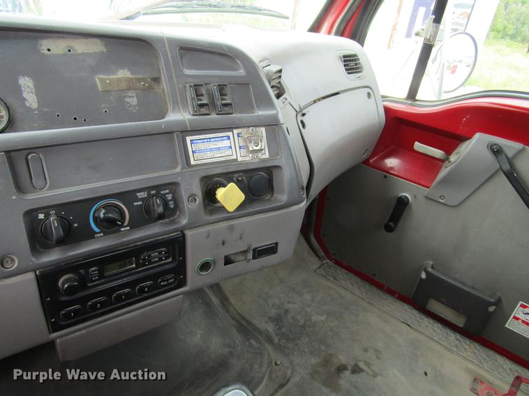 image for item DF3821 2000 Sterling L9500 ready mix truck