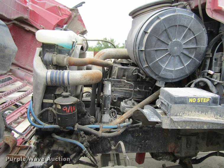 image for item DF3821 2000 Sterling L9500 ready mix truck