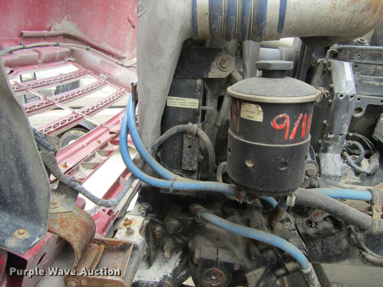 image for item DF3821 2000 Sterling L9500 ready mix truck