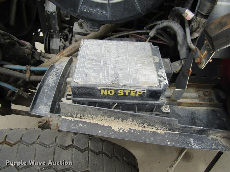 image for item DF3821 2000 Sterling L9500 ready mix truck