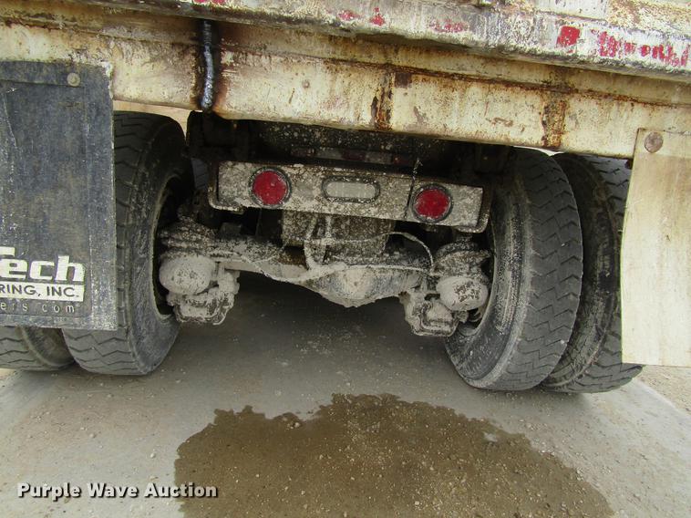 image for item DF3822 1996 Mack RD600 dump truck