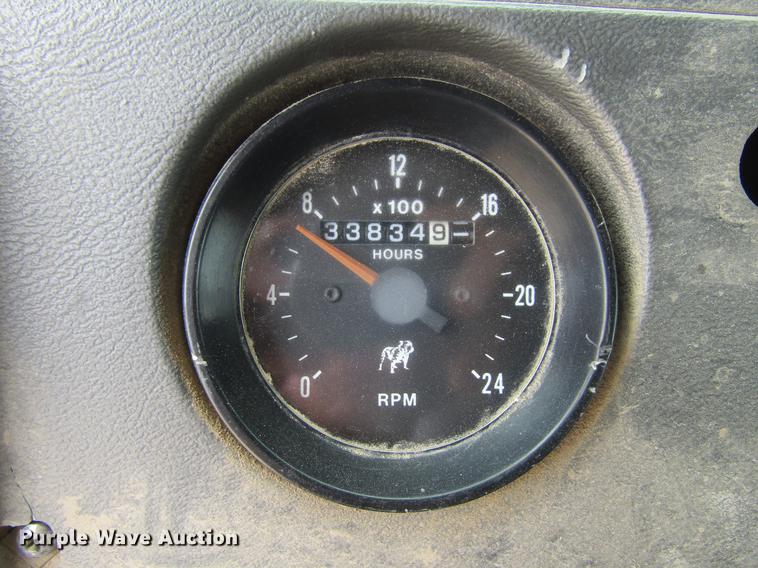 image for item DF3822 1996 Mack RD600 dump truck