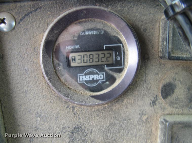 image for item DF3822 1996 Mack RD600 dump truck