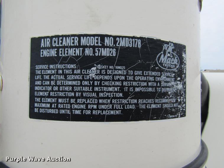 image for item DF3822 1996 Mack RD600 dump truck