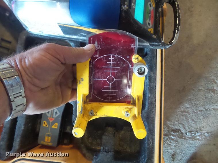 image for item DM9926 Spectra Precision 1285 Dialgrade pipe laser