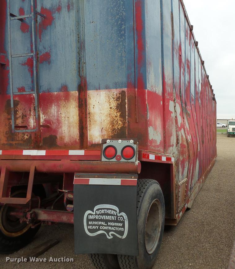 image for item DV9311 Frac tank trailer