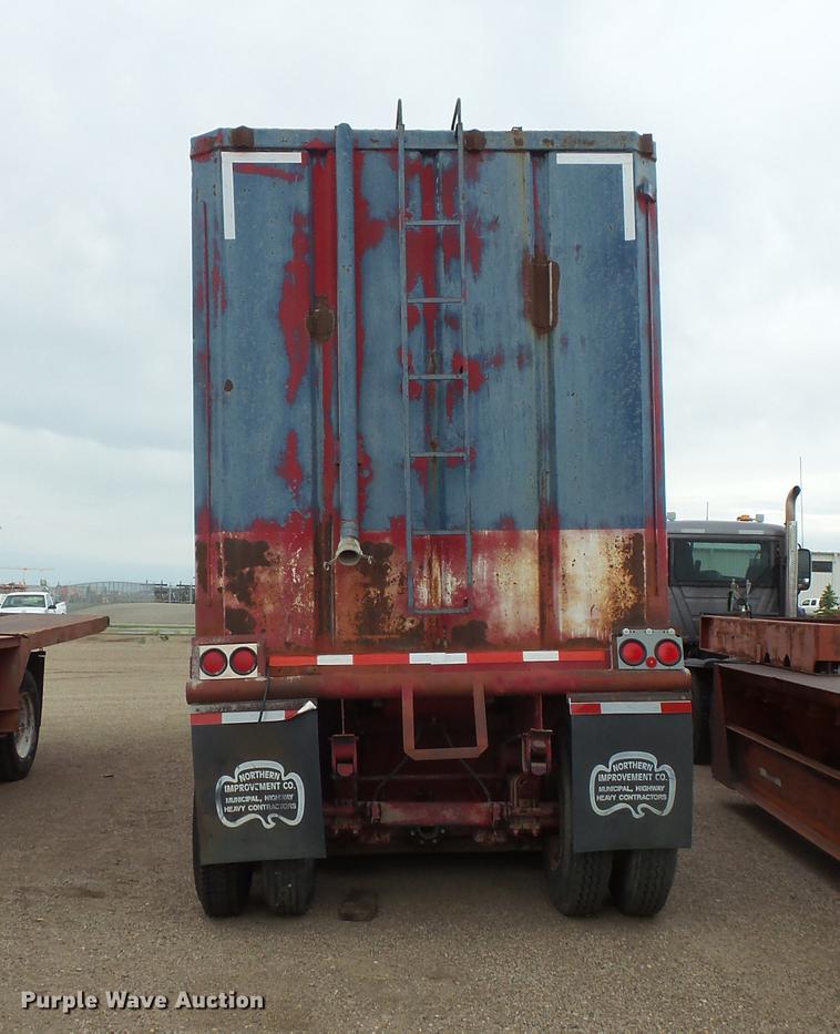 image for item DV9311 Frac tank trailer
