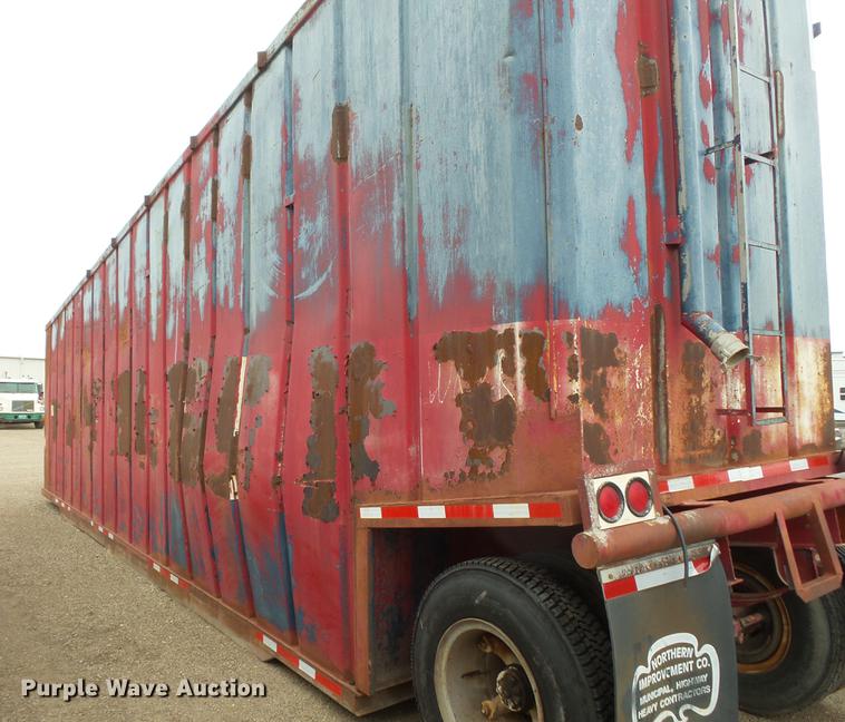 image for item DV9311 Frac tank trailer