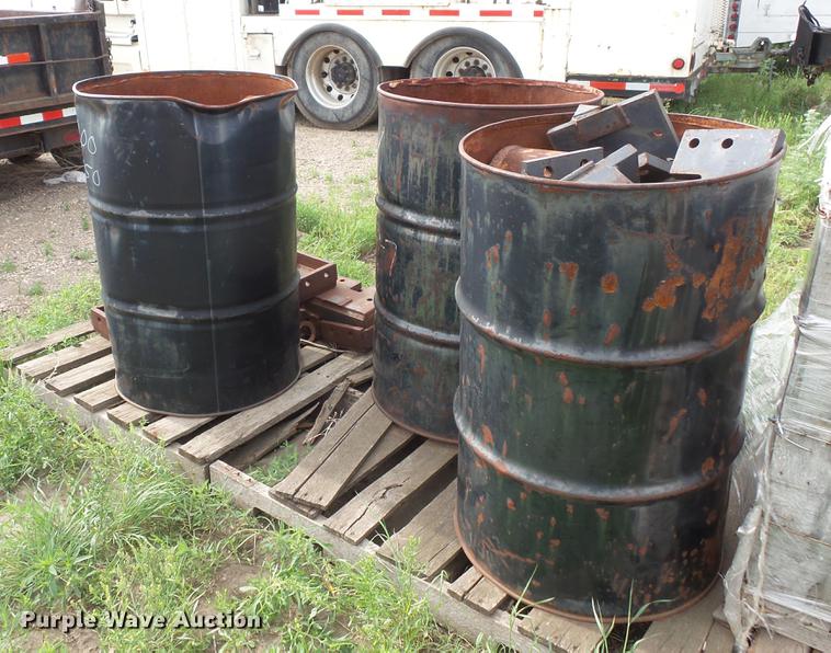 image for item DV9312 Vermeer trencher chain teeth and plates