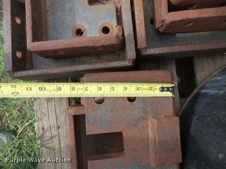 image for item DV9312 Vermeer trencher chain teeth and plates