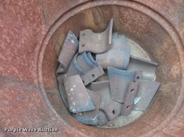 image for item DV9312 Vermeer trencher chain teeth and plates