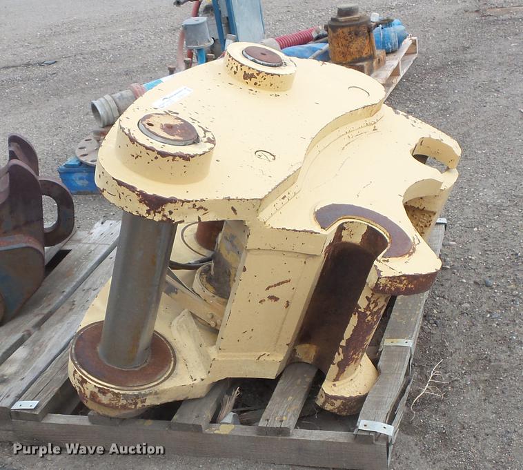 image for item DV9316 Excavator quick coupler