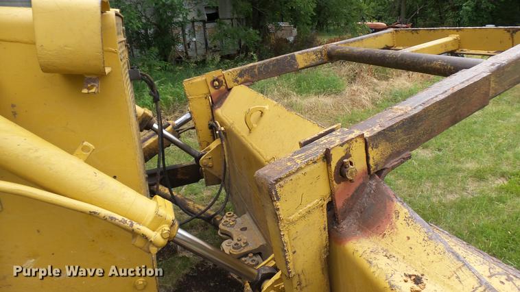 image for item DX9372 1986 Fiat-Allis 10C dozer