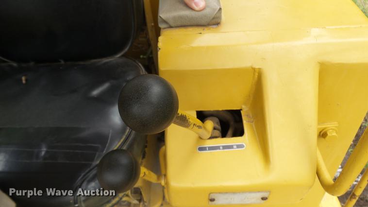 image for item DX9372 1986 Fiat-Allis 10C dozer