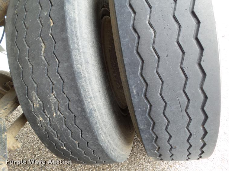 image for item DZ9293 1971 Clement end dump pup trailer