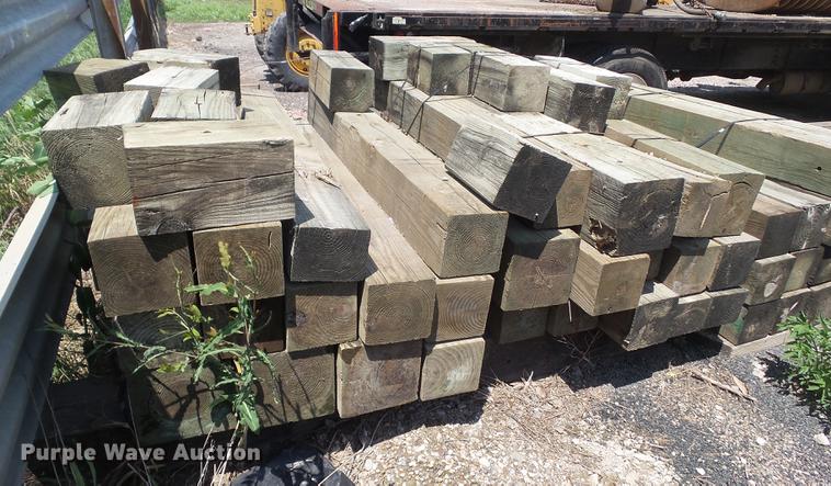 image for item DZ9354 Guardrail posts and blocks