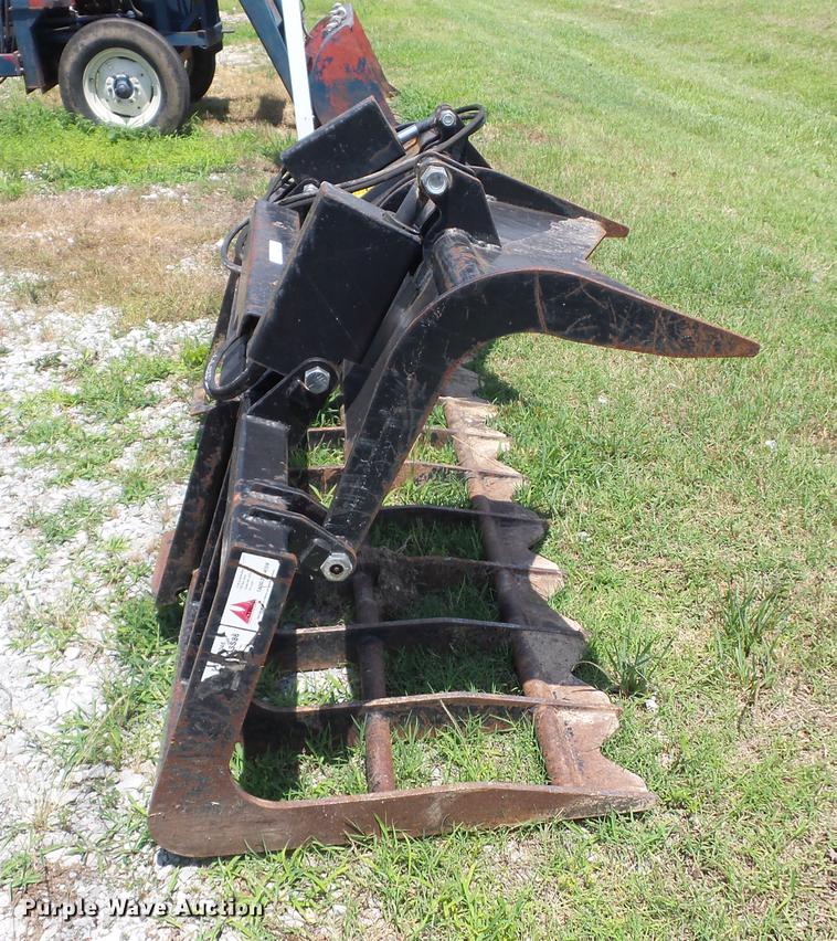 image for item EI9825 Tri-L skid steer root grapple bucket