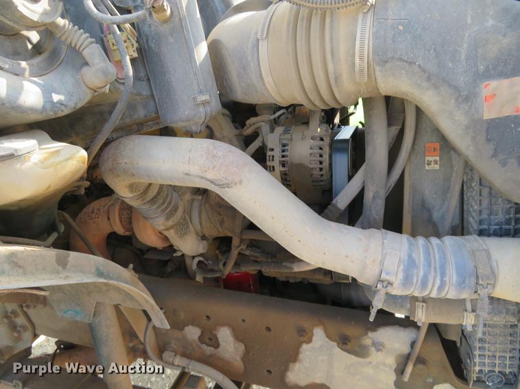 image for item EJ9627 2002 Ford F750 Super Duty digger derrick truck