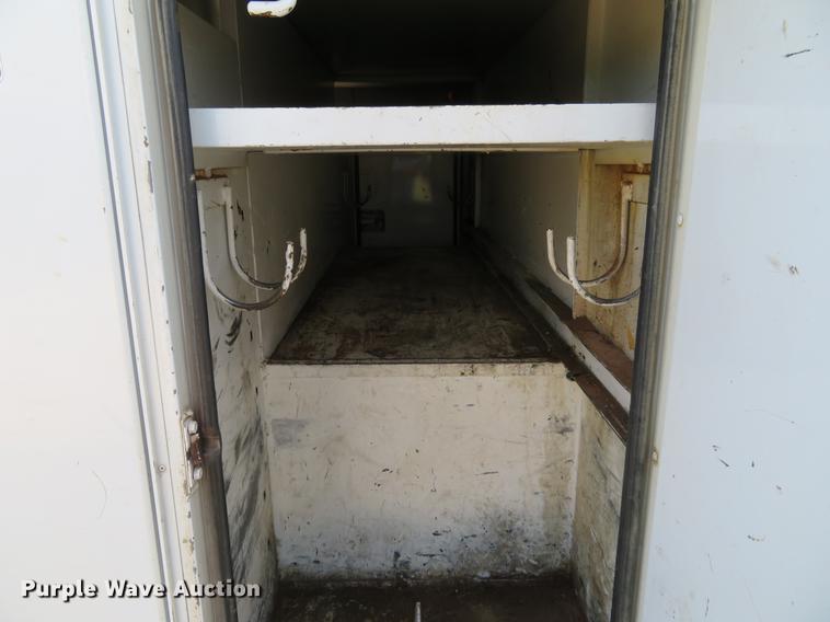 image for item EJ9627 2002 Ford F750 Super Duty digger derrick truck