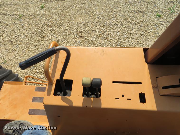 image for item EJ9628 1988 Case 760 trencher