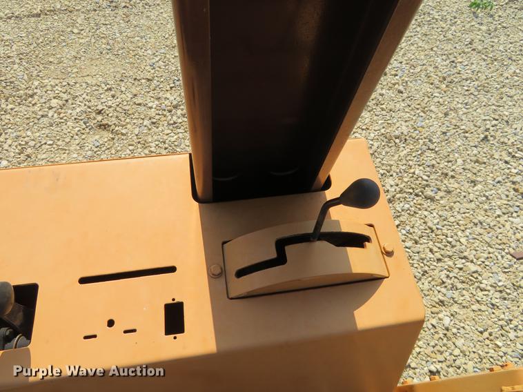 image for item EJ9628 1988 Case 760 trencher