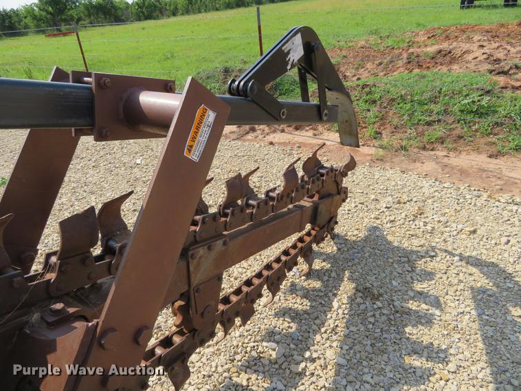 image for item EJ9628 1988 Case 760 trencher