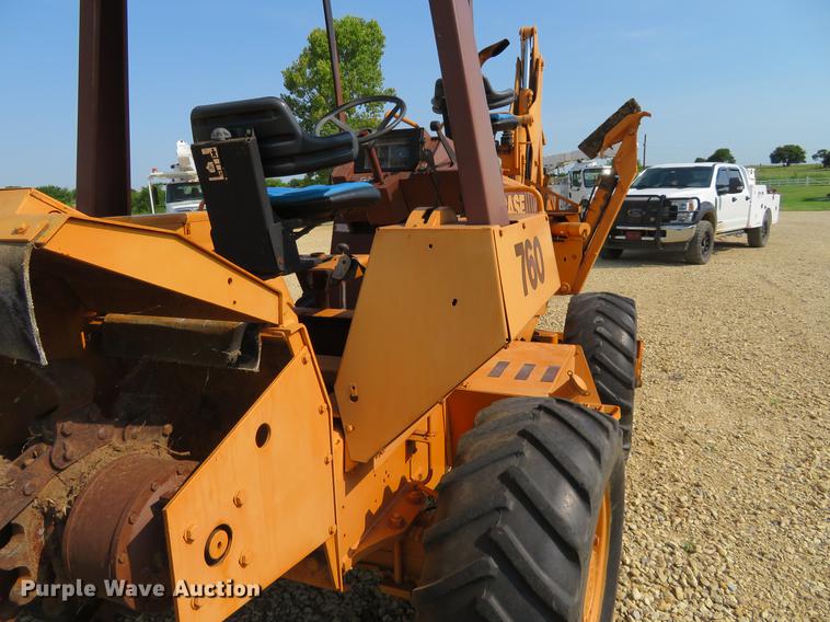 image for item EJ9628 1988 Case 760 trencher