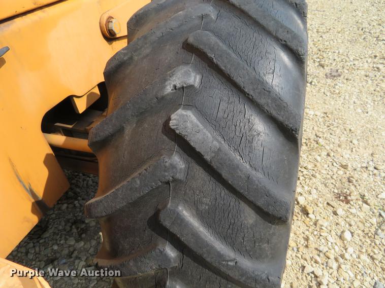 image for item EJ9628 1988 Case 760 trencher