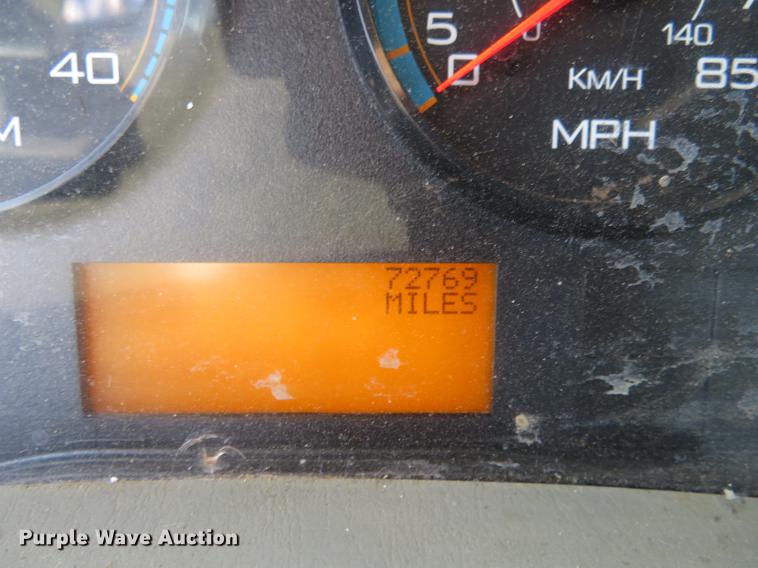 image for item EJ9629 2009 International DuraStar 4300 bucket truck