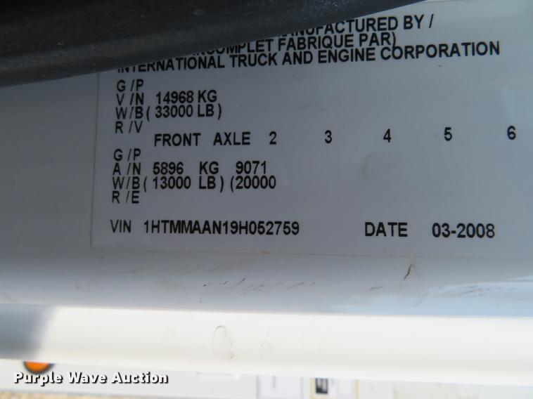 image for item EJ9629 2009 International DuraStar 4300 bucket truck