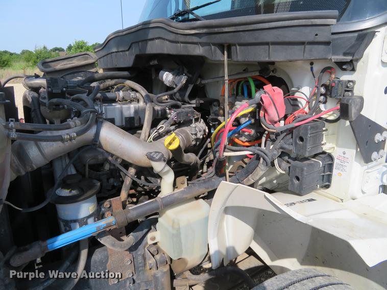 image for item EJ9629 2009 International DuraStar 4300 bucket truck