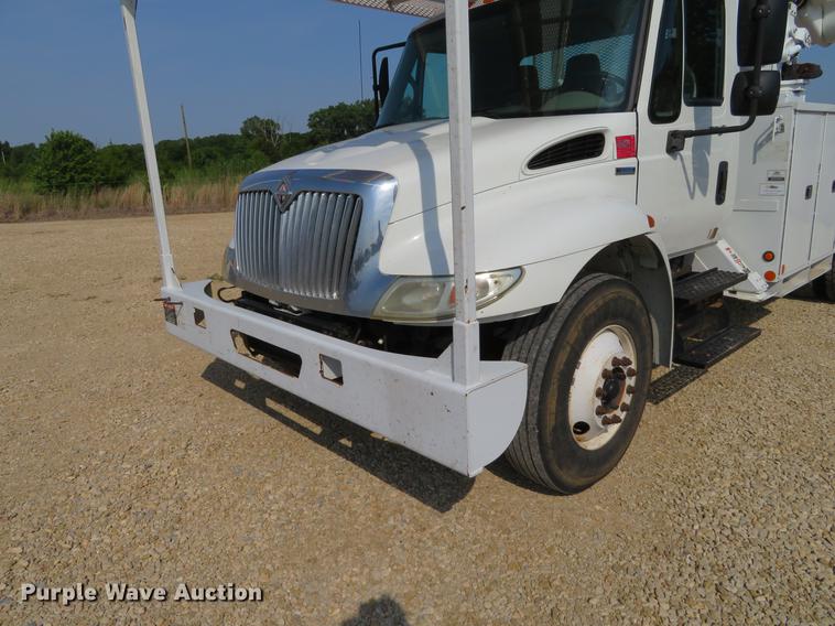image for item EJ9629 2009 International DuraStar 4300 bucket truck