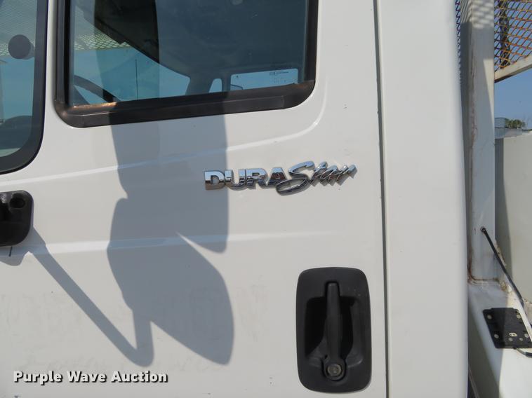 image for item EJ9629 2009 International DuraStar 4300 bucket truck