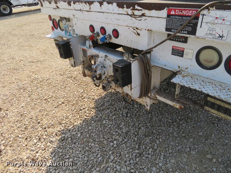 image for item EJ9629 2009 International DuraStar 4300 bucket truck