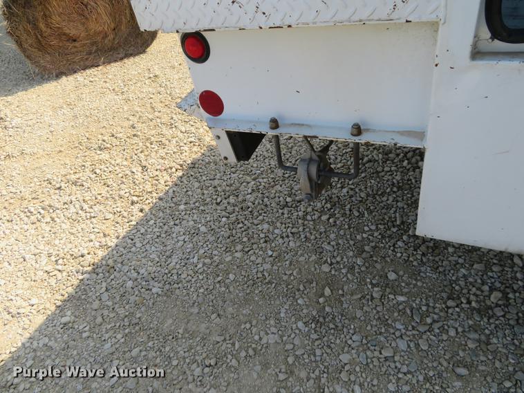 image for item EJ9629 2009 International DuraStar 4300 bucket truck