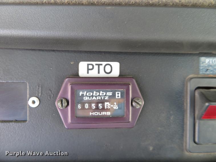 image for item EJ9630 2006 Freightliner Business Class M2 bucket truck