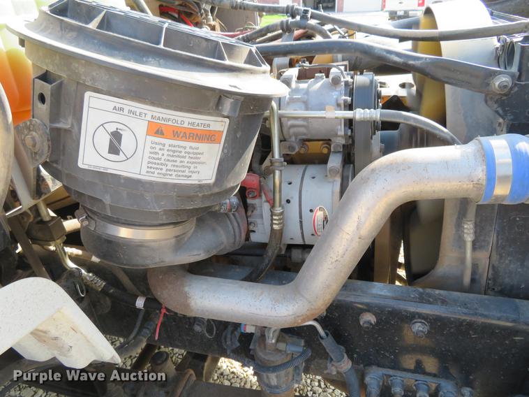 image for item EJ9630 2006 Freightliner Business Class M2 bucket truck