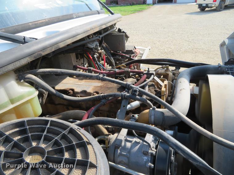 image for item EJ9630 2006 Freightliner Business Class M2 bucket truck