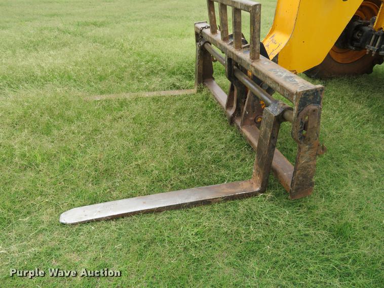 image for item EJ9639 JCB 509-42 telehandler